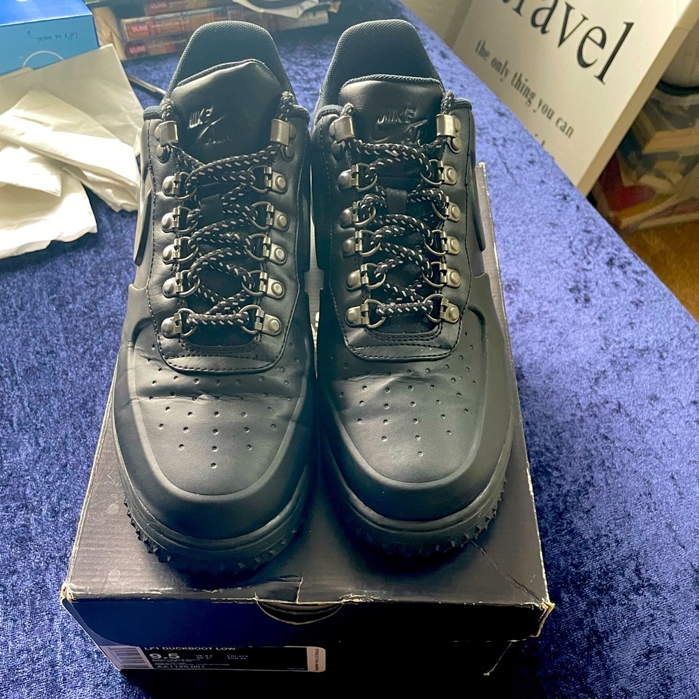 Sneakers, worn once